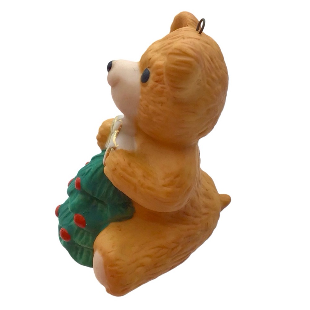 Hallmark 1990 “Cinnamon Bear” Christmas Ornament - Picture 4 of 9